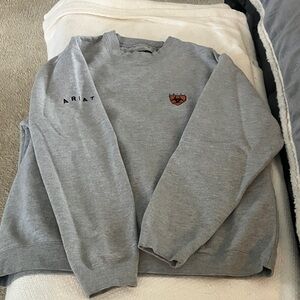 Women’s Ariat sweatshirt